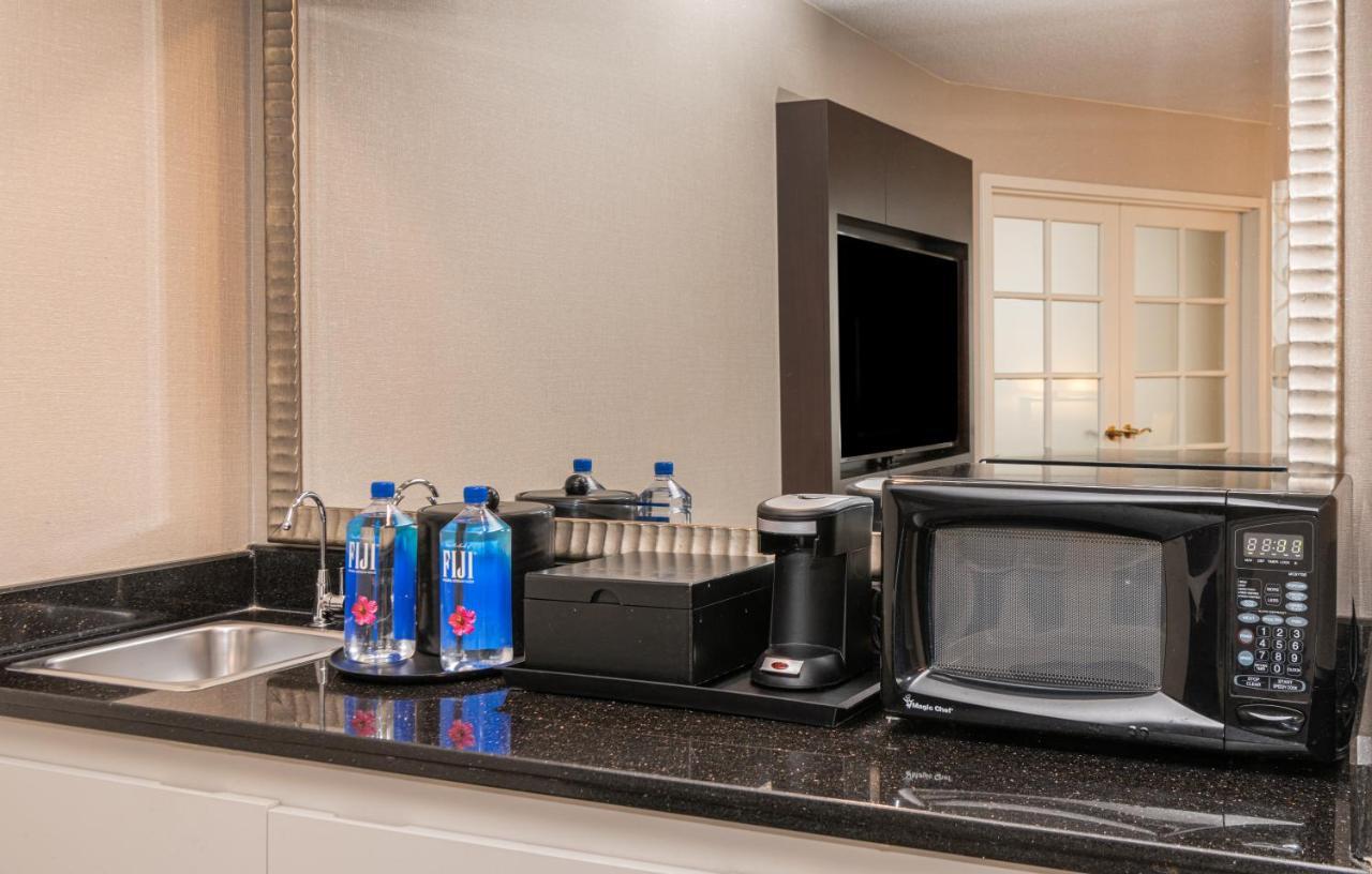 Chicago Marriott Suites Deerfield Bagian luar foto