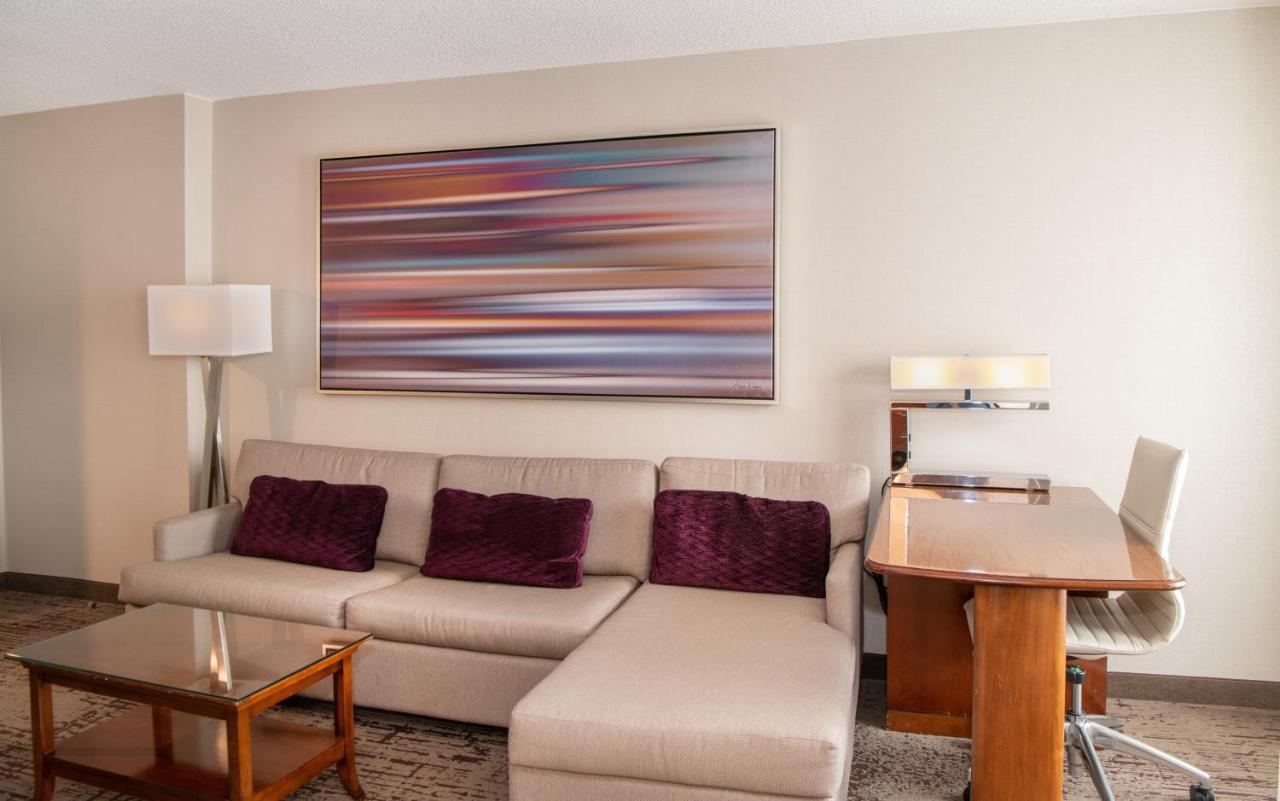Chicago Marriott Suites Deerfield Bagian luar foto