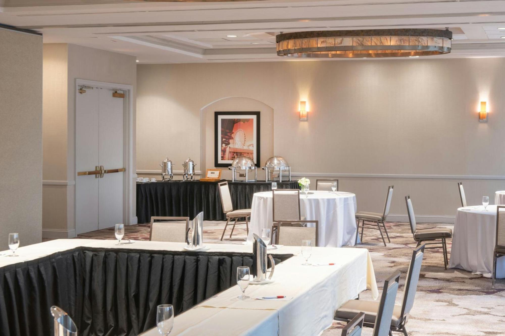 Chicago Marriott Suites Deerfield Bagian luar foto