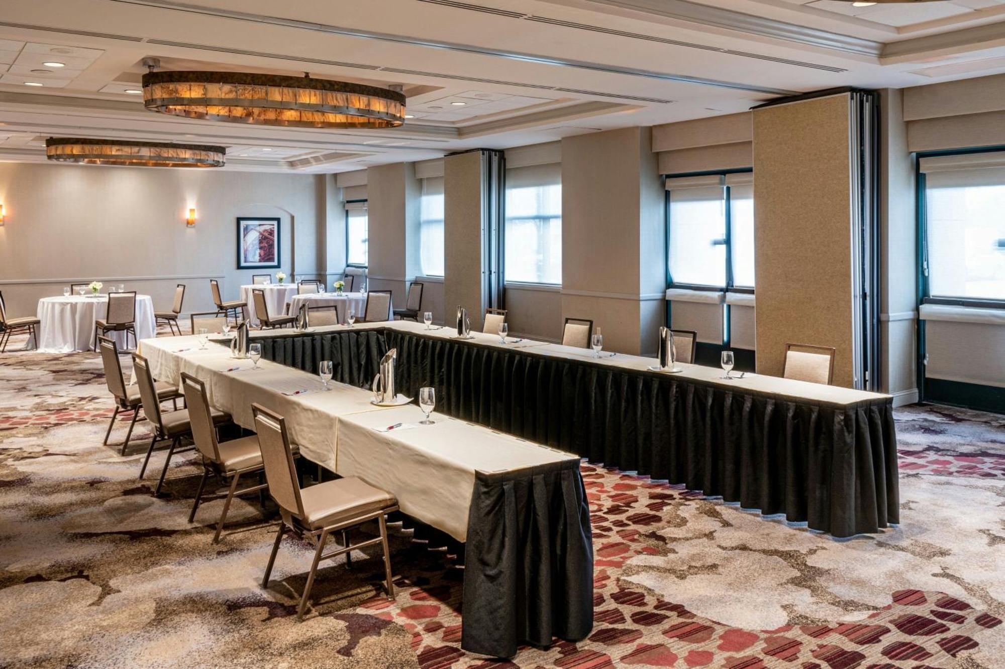 Chicago Marriott Suites Deerfield Bagian luar foto