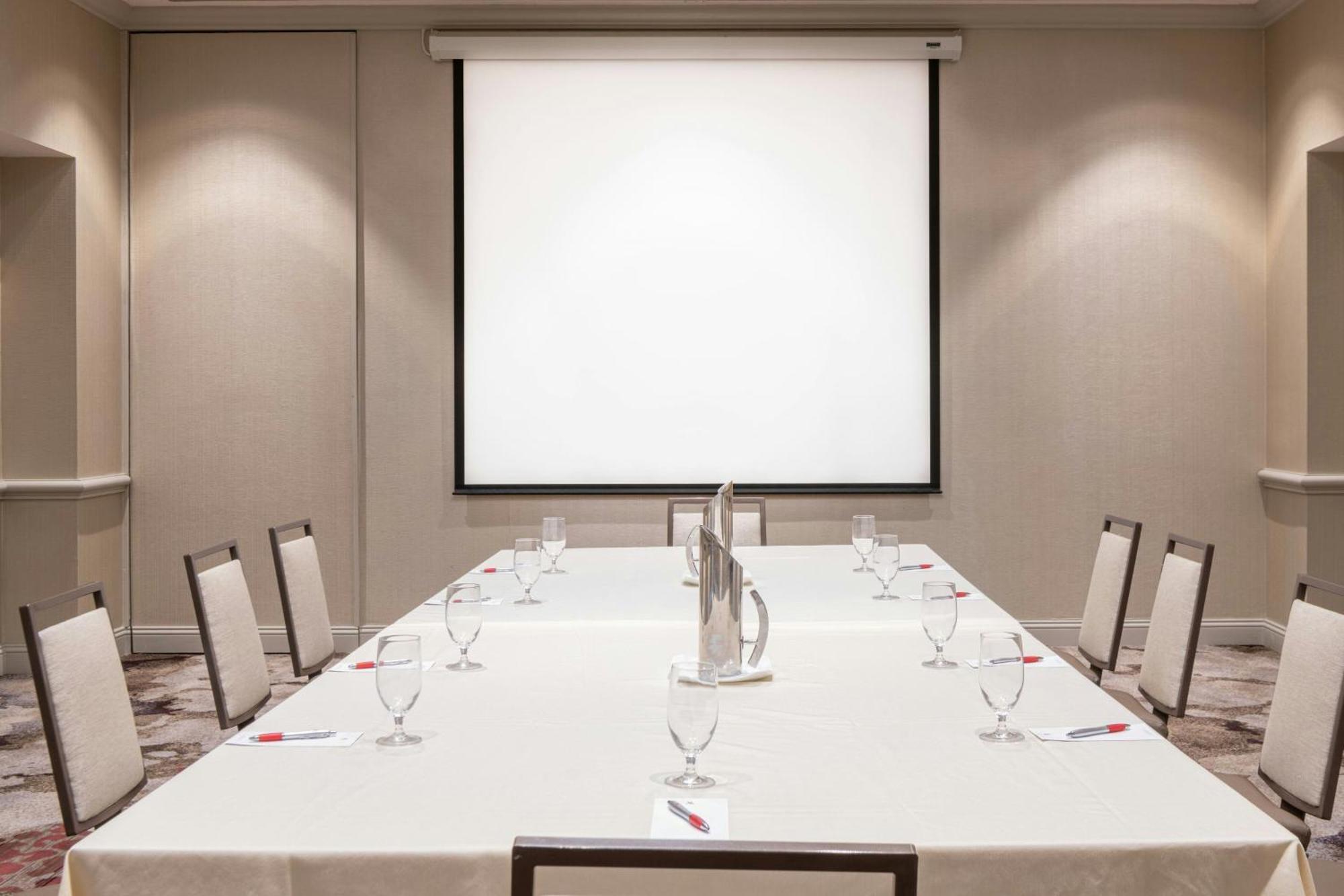 Chicago Marriott Suites Deerfield Bagian luar foto