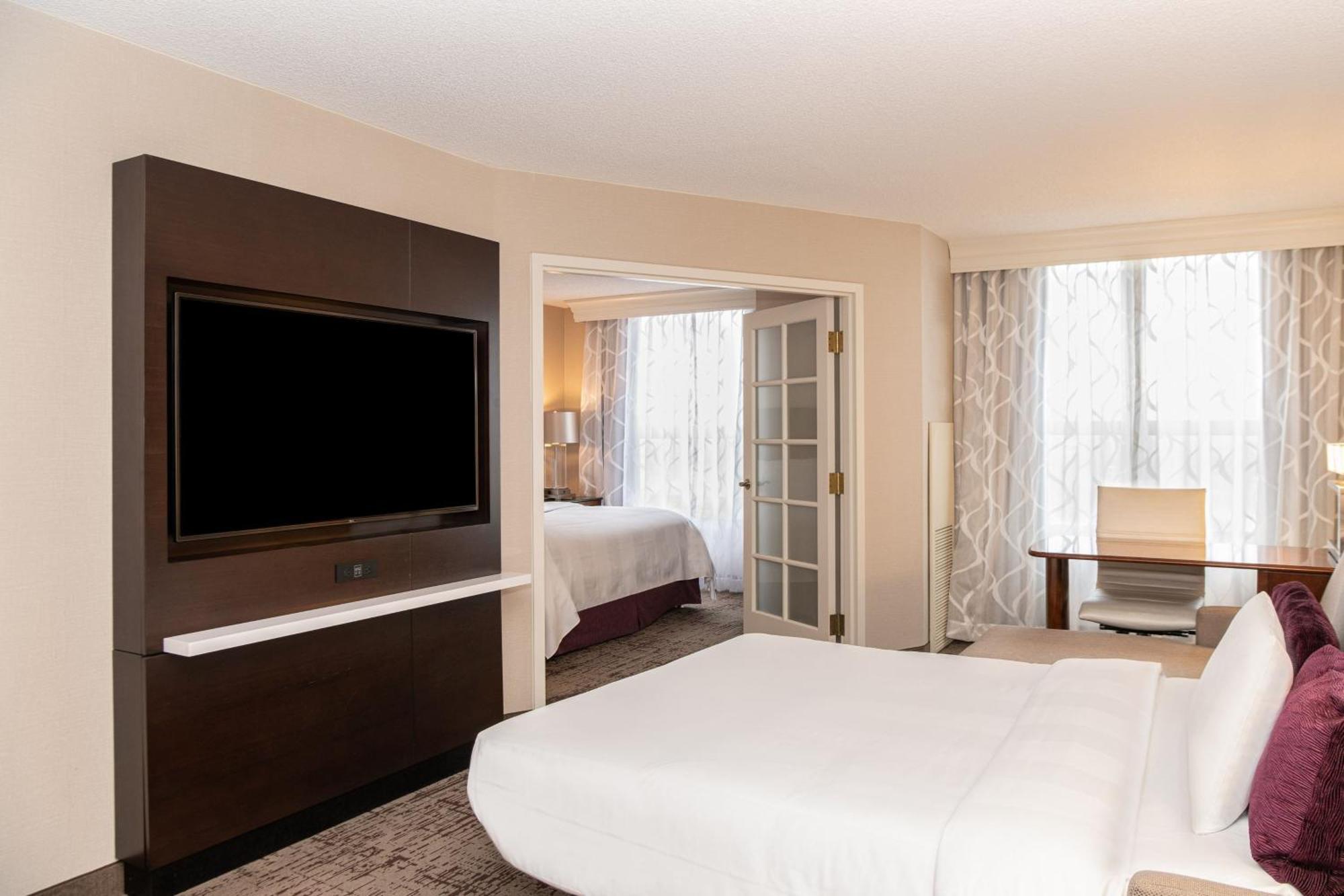 Chicago Marriott Suites Deerfield Bagian luar foto