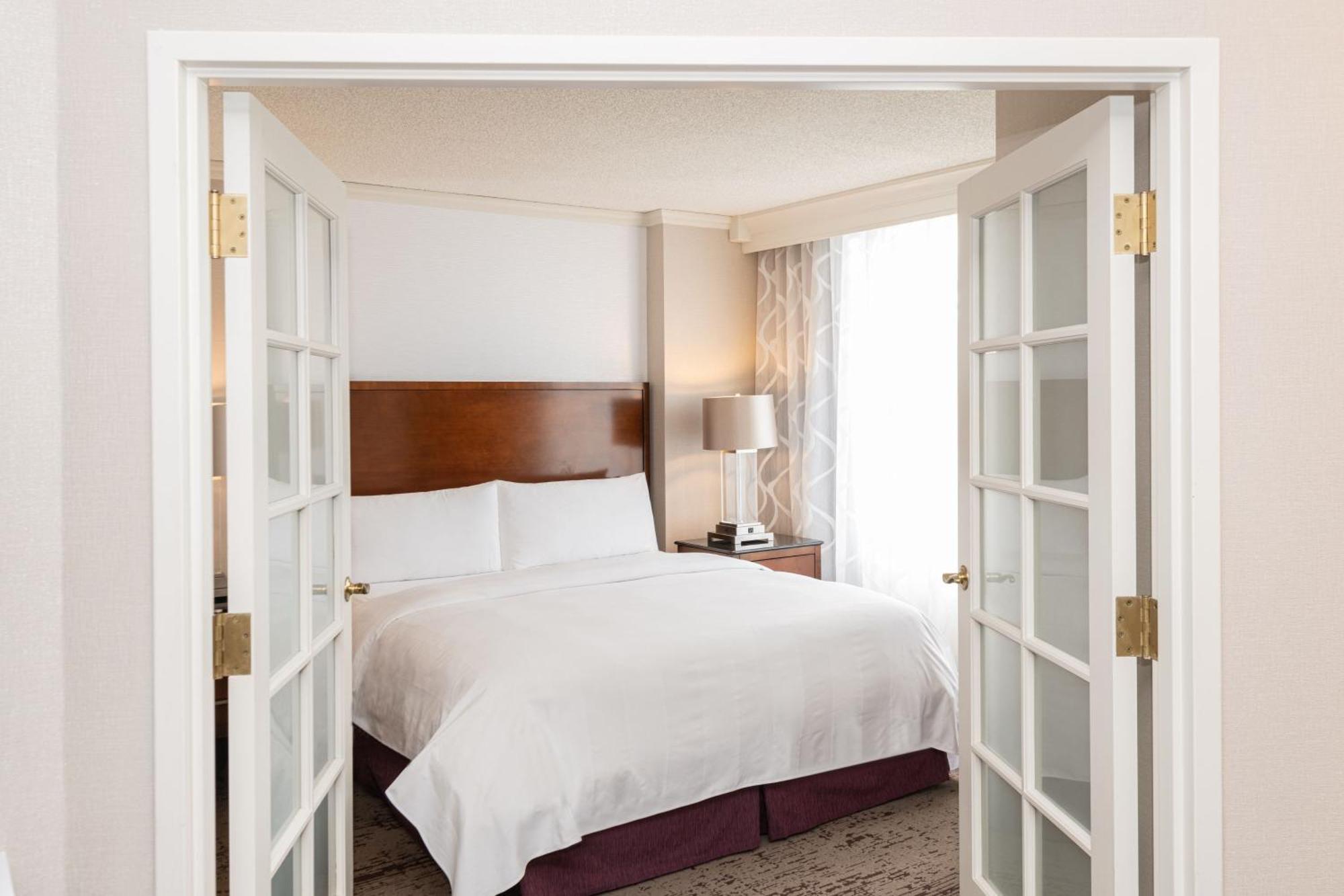 Chicago Marriott Suites Deerfield Bagian luar foto