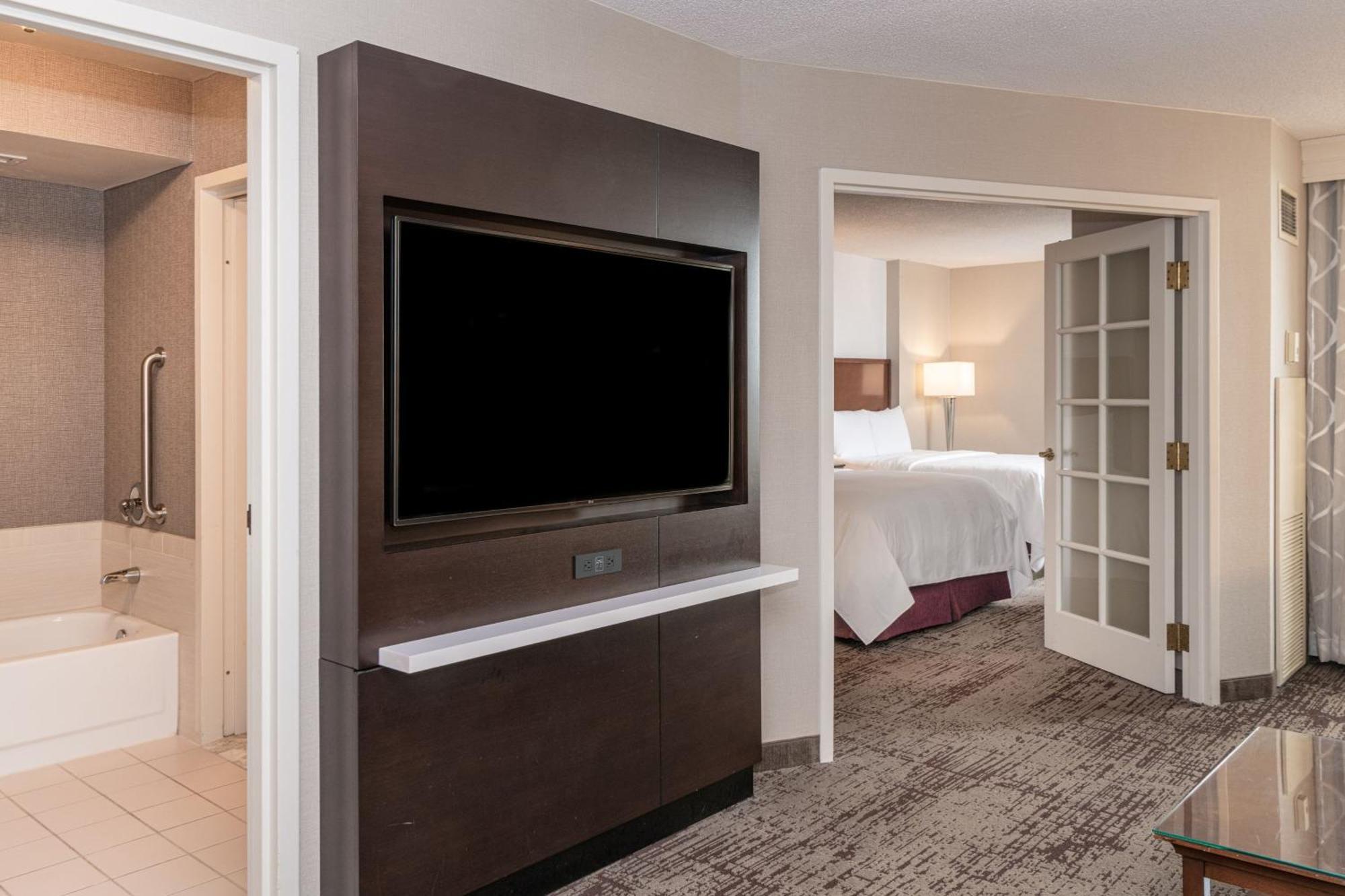 Chicago Marriott Suites Deerfield Bagian luar foto