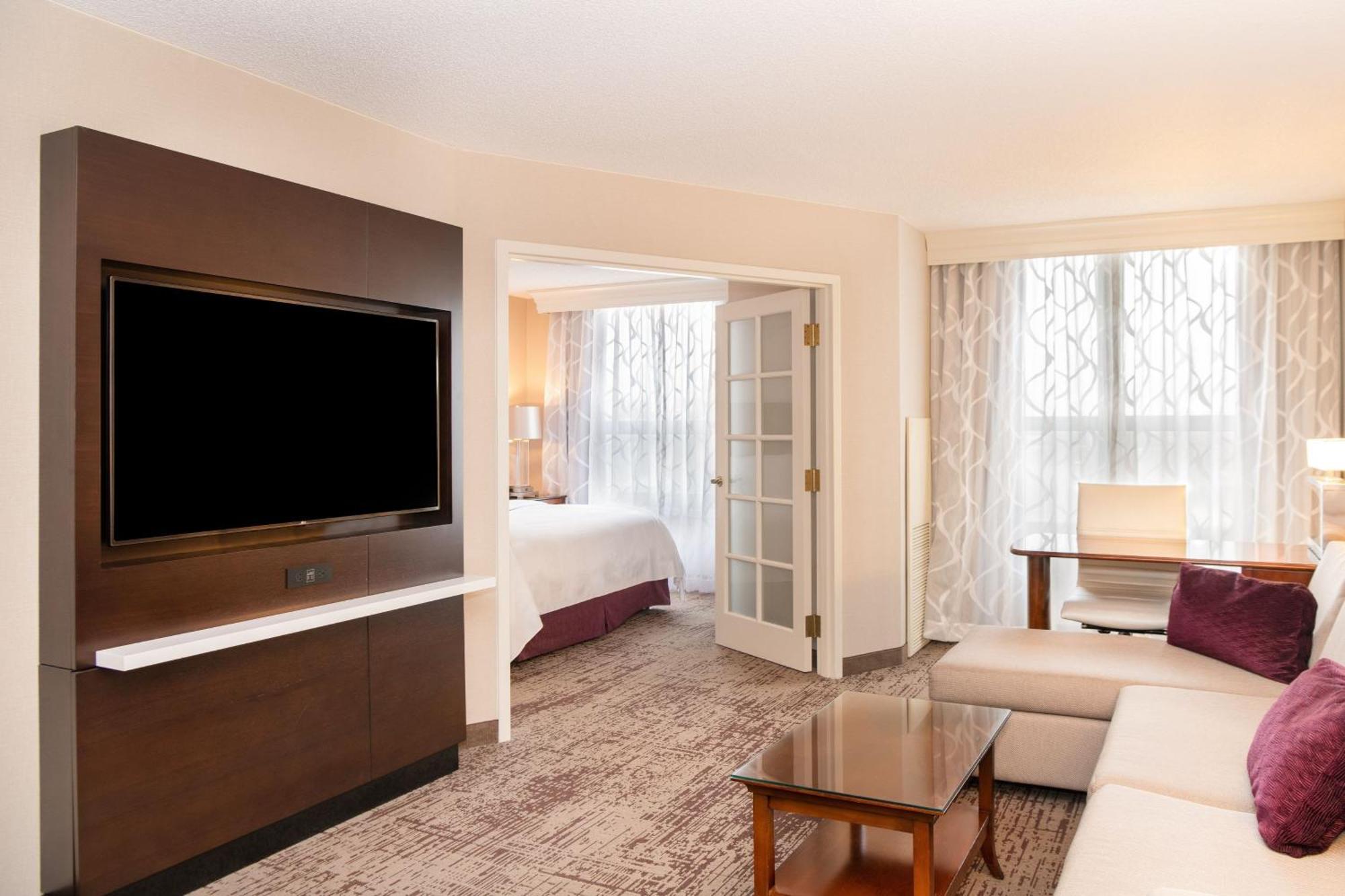 Chicago Marriott Suites Deerfield Bagian luar foto