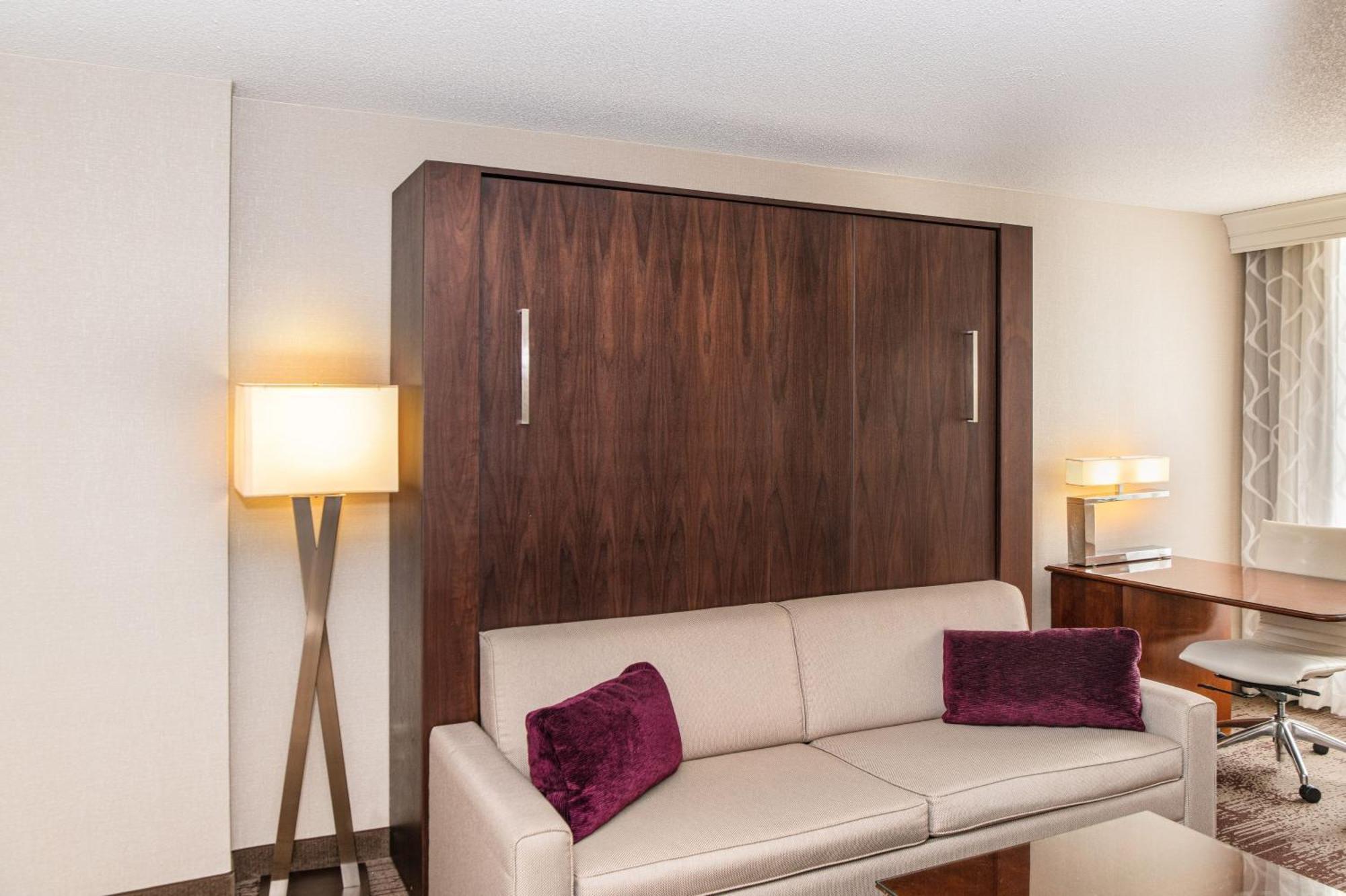 Chicago Marriott Suites Deerfield Bagian luar foto