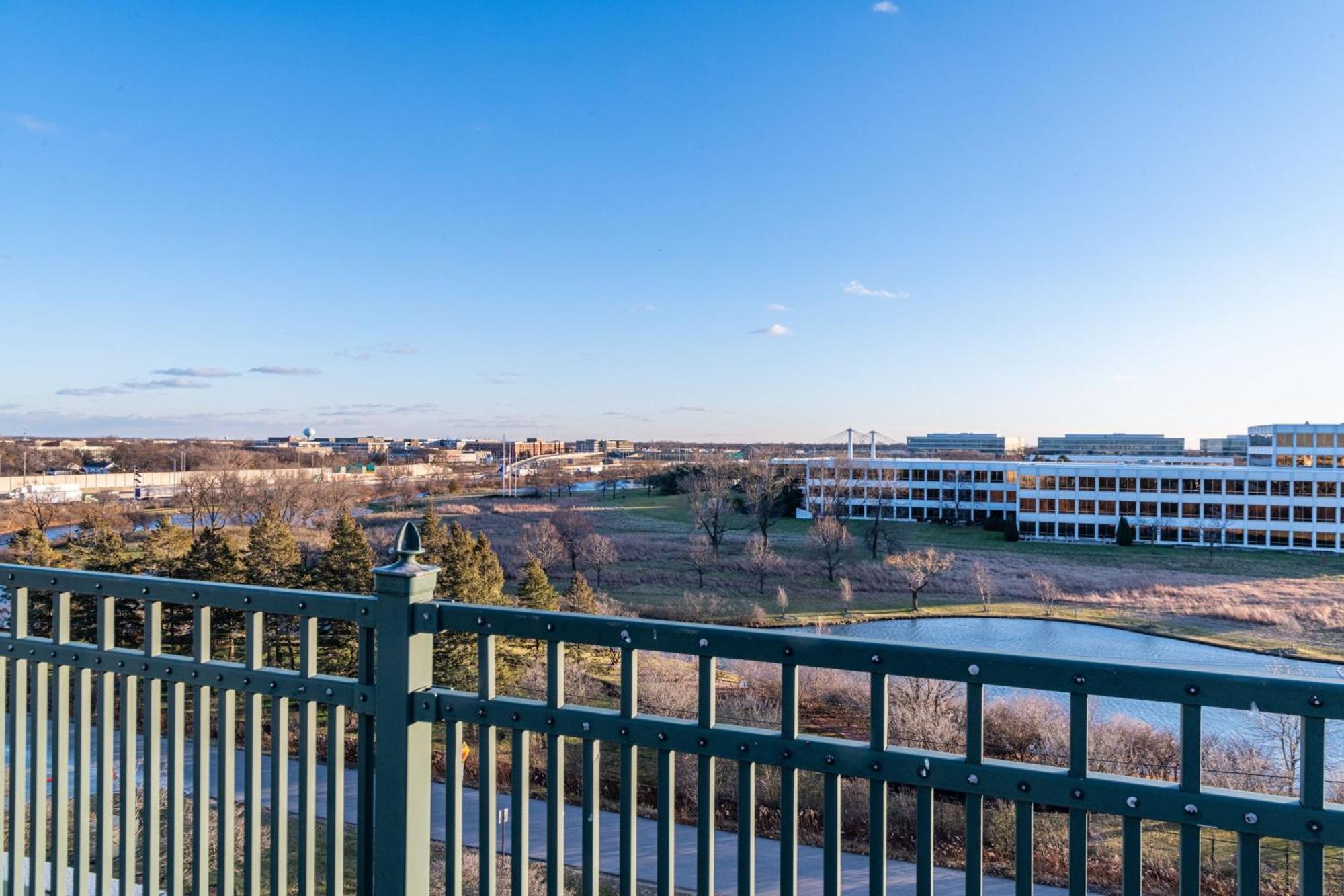 Chicago Marriott Suites Deerfield Bagian luar foto